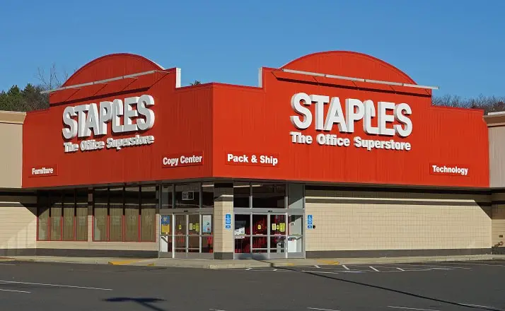 Does Staples Hire Felons?