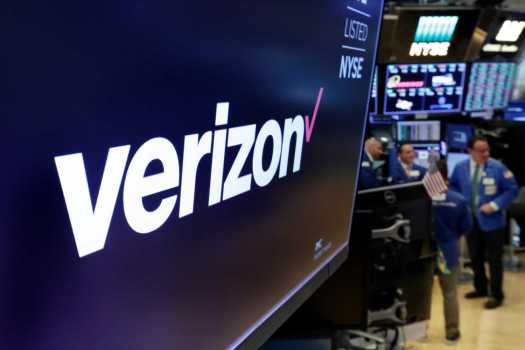 Verizon wireless hire felons