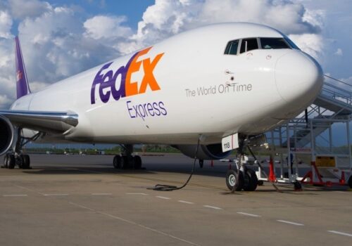 Does FedEx Background Check?