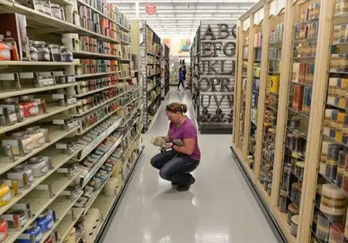 Does Hobby Lobby Hire Felons?